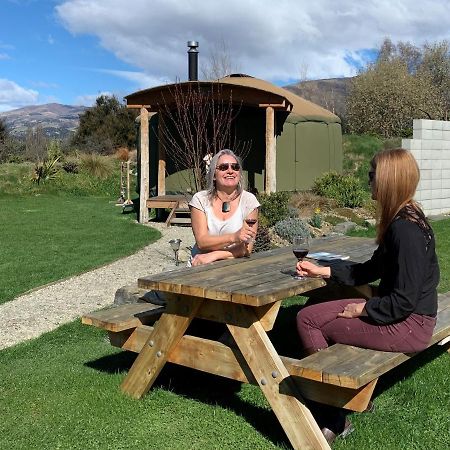 Oasis Yurt Lodge Wanaka Exterior photo