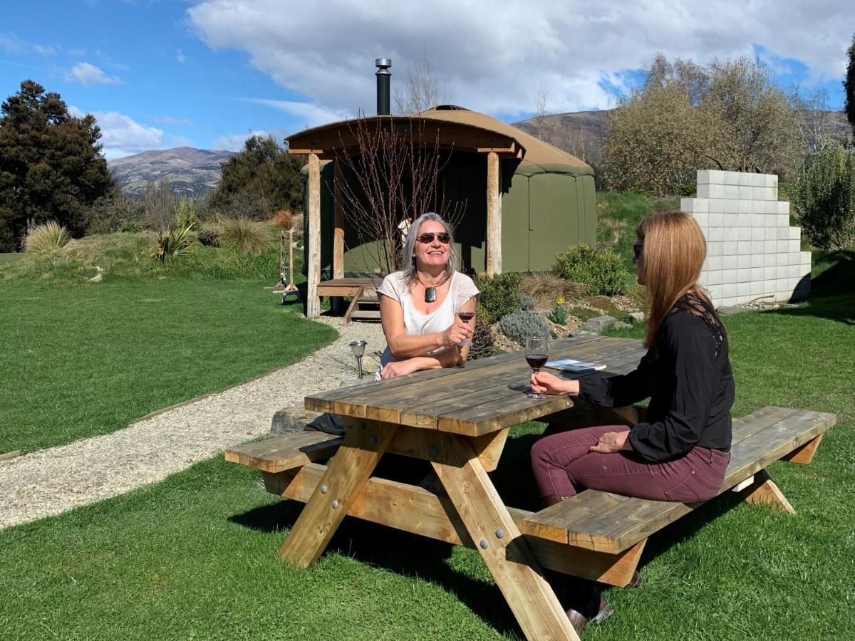 Oasis Yurt Lodge Wanaka Exterior photo