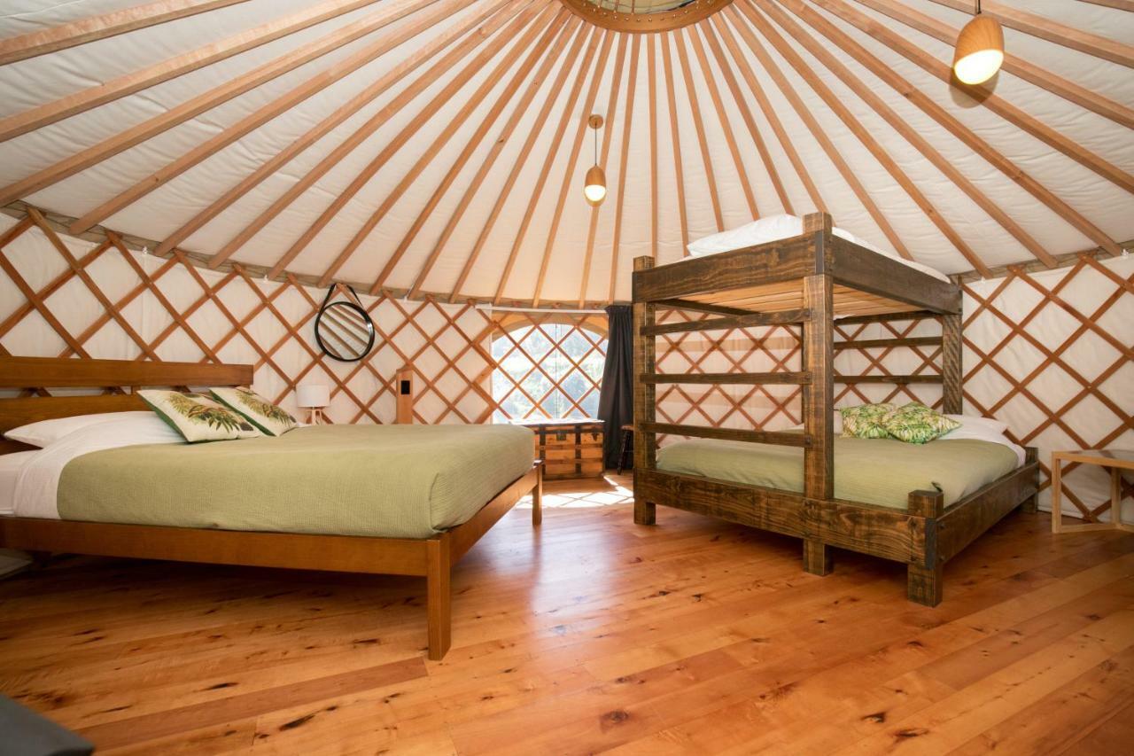 Oasis Yurt Lodge Wanaka Exterior photo