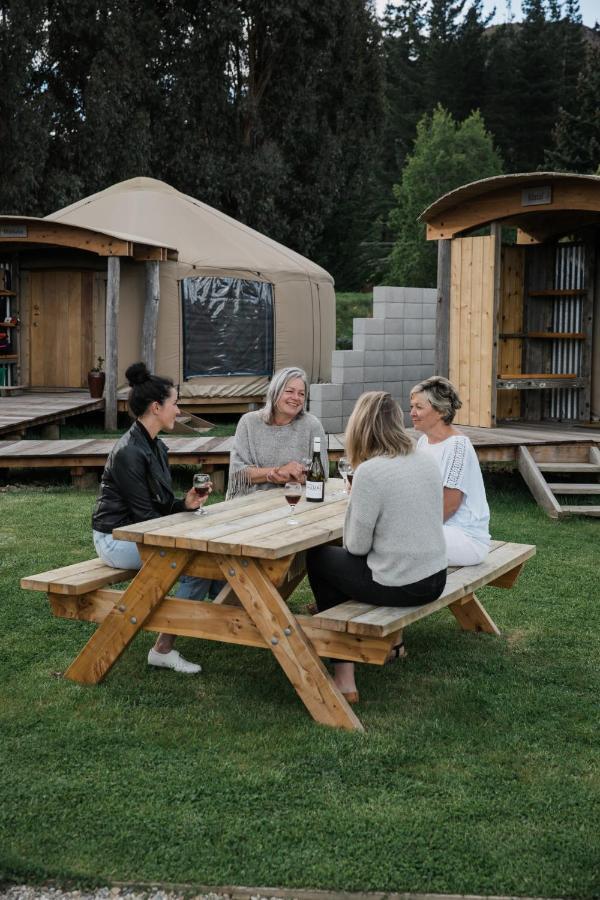 Oasis Yurt Lodge Wanaka Exterior photo